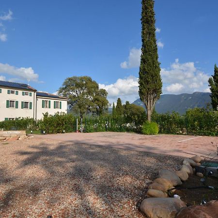 Residence Corte Bellebarbe Rivoli Veronese Esterno foto